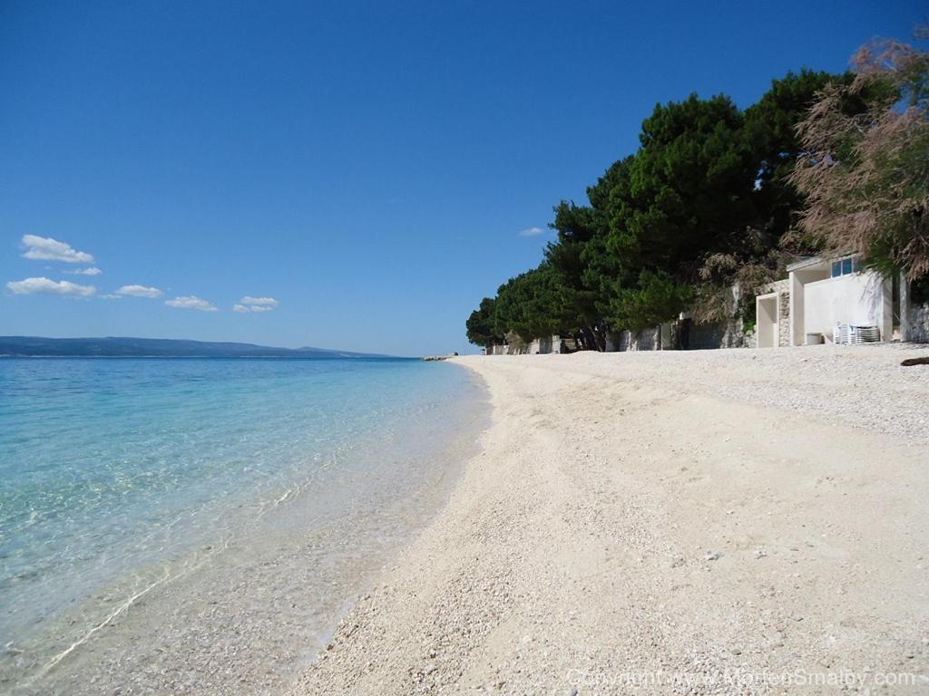 Vila Dvorski Baška Voda Exterior foto