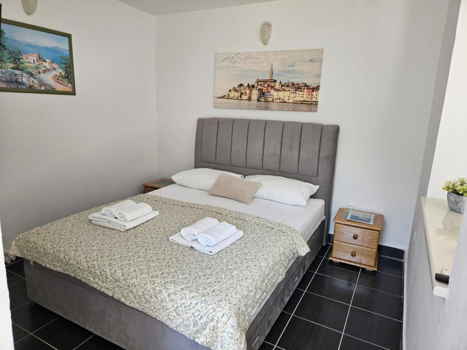 Vila Dvorski Baška Voda Exterior foto
