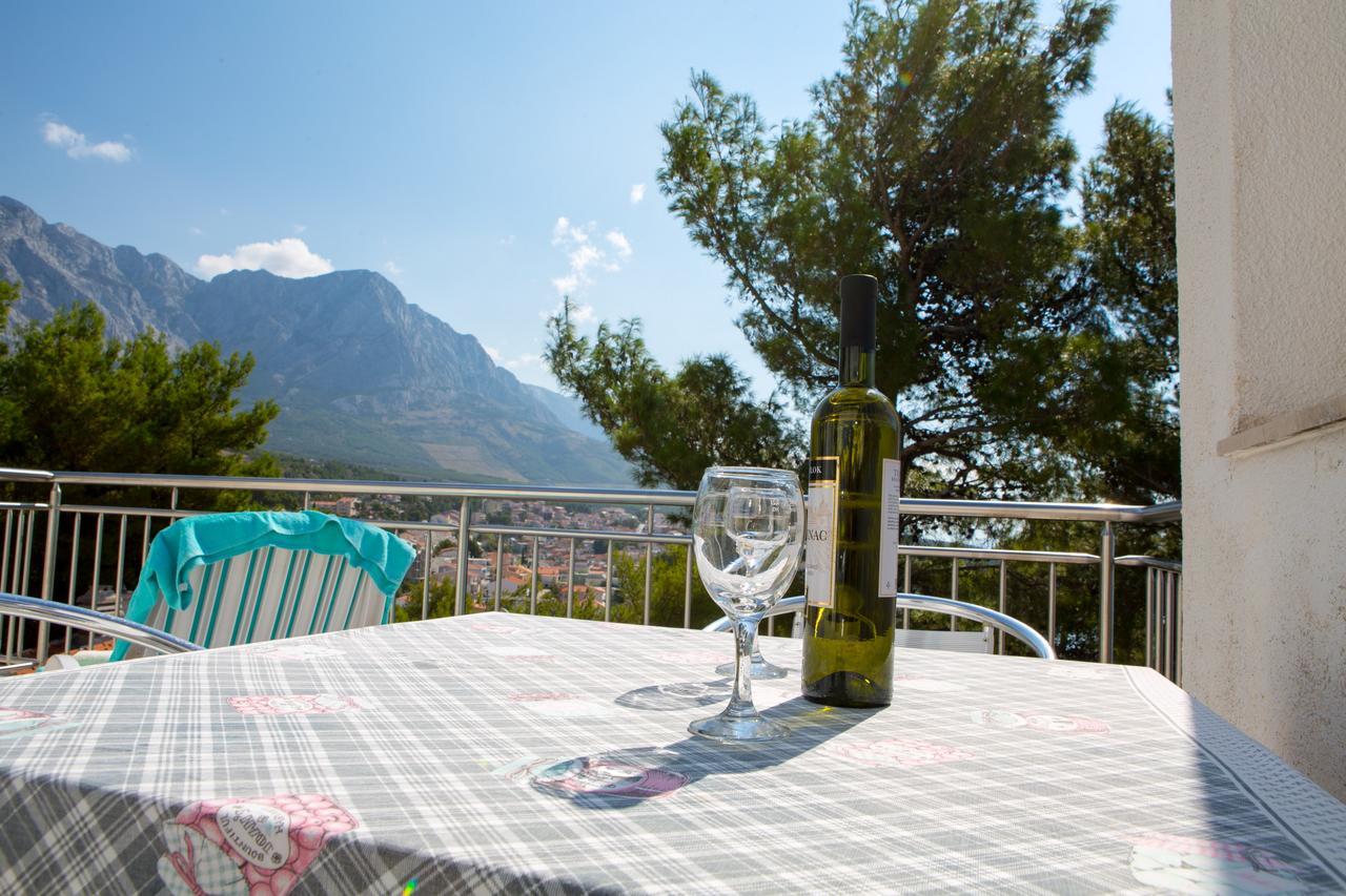 Vila Dvorski Baška Voda Exterior foto